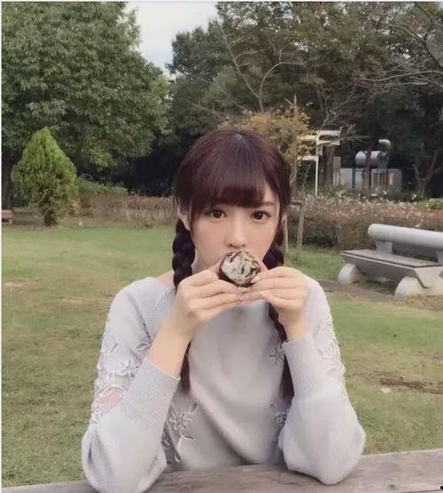 桥本有菜视频在线观看,魅力四溢的舞蹈女神，在线视频带你领略舞动风采